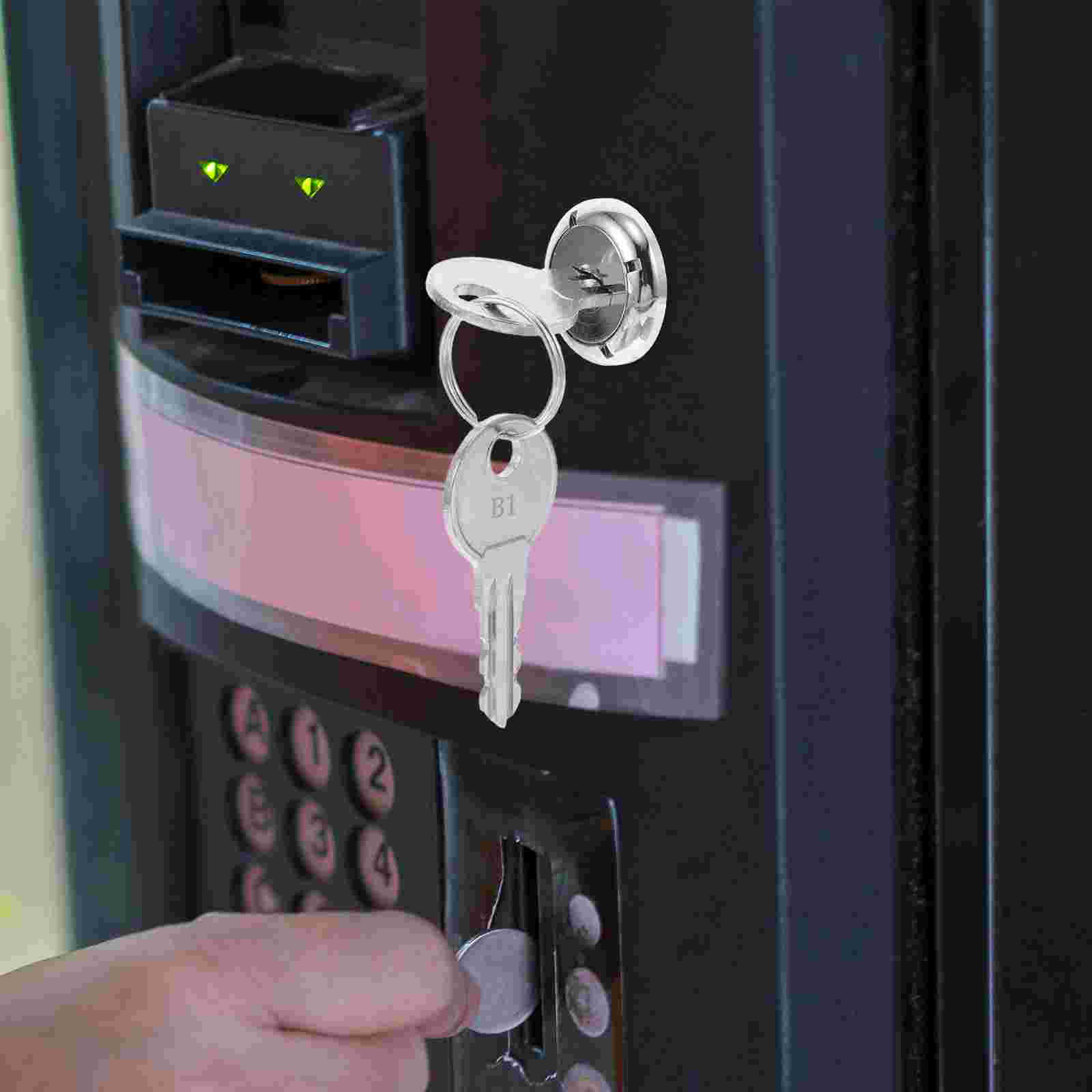 1 zestaw uniwersalnych kluczy  – Vending Game recenzja i cena